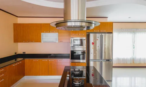 Сказочная вилла с 6 спальнями и с видом на бассейн в проекте Платинум Резиденс, на пляже Равай