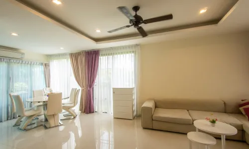 Удобный таунхаус с 2 спальнями и с видом на сад в проекте Лагуна Парк, на пляже Бангтао/Лагуна