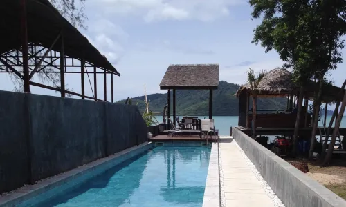 Восхитительная вилла с 2 спальнями и с видом на бассейн, на пляже Найхарн