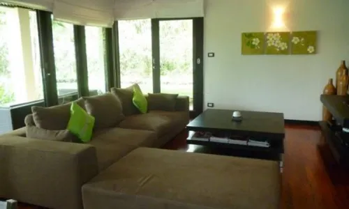 Комфортабельные апартаменты с 3 спальнями и с видом на сад, не далеко от моря в проекте Чом Таван, на пляже Бангтао/Лагуна