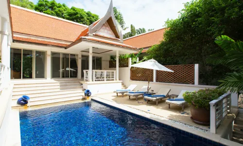 Потрясающая вилла с 3 спальнями и с видом на море в проекте Катаманда, на пляже Ката