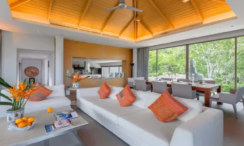 Комфортабельная вилла премиум класса с 4 спальнями и с видом на море в проекте Ля Колин, на пляже Лаян 