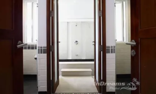 Восхитительная вилла с 3 спальнями и с видом на море в проекте Катаманда, на пляже Ката