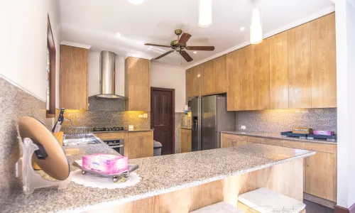 Восхитительная вилла с 5 спальнями и с видом на бассейн в проекте Сайтан, на пляже Бангтао/Лагуна