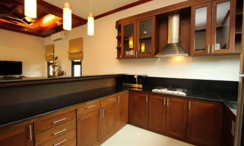 Великолепная вилла с 2 спальнями и с видом на бассейн, на пляже Найхарн