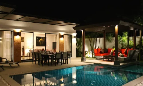 Комфортабельная вилла с 2 спальнями и с видом на бассейн, на пляже Бангтао/Лагуна