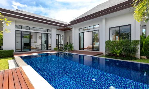 Роскошная вилла с 3 спальнями и с видом на бассейн в проекте Танод Эстэйт, на пляже Бангтао/Лагуна
