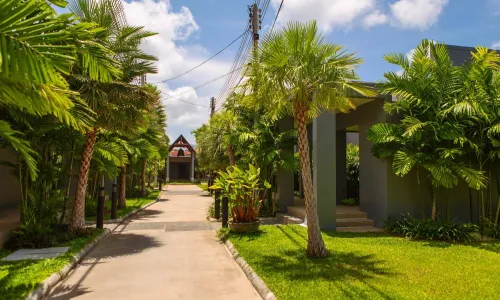 Cтильная вилла с 3 спальнями и с видом на бассейн в проекте Оникс, на пляже Найхарн