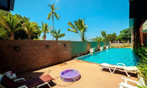 Сказочные апартаменты студия и с видом на бассейн в проекте Карон Чик, на пляже Карон