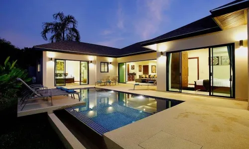 Cтильная вилла с 4 спальнями и с видом на горы в проекте Оникс, на пляже Найхарн