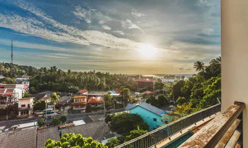 Шикарные апартаменты студия и с видом на море в проекте Си энд Cкай, на пляже Карон