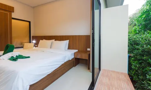 Модные апартаменты с 1 спальней и с видом на горы, на пляже Найхарн