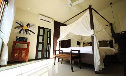 Удобная вилла с 2 спальнями и с видом на бассейн в проекте Кокянг, на пляже Найхарн