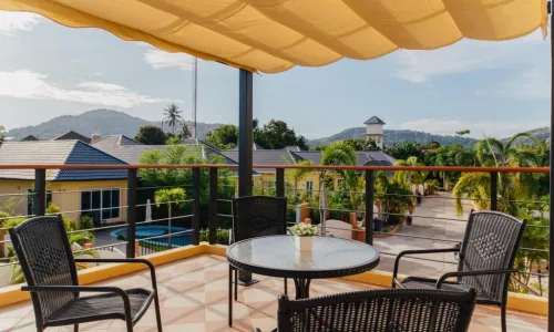 Удобная вилла с 4 спальнями и с видом на горы в проекте Платинум Резиденс, на пляже Равай