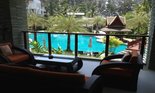 Потрясающие апартаменты с 3 спальнями и с видом на бассейн, не далеко от моря в проекте Перл оф Найтон, на пляже Найтон