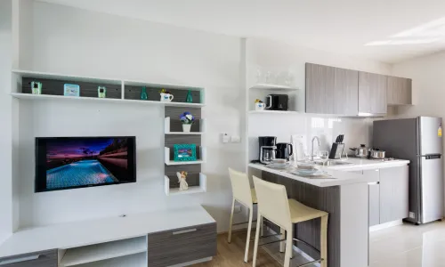 Восхитительные апартаменты с 1 спальней и с видом на город в проекте Ката Озон, на пляже Ката