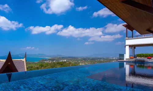 Сногсшибательная вилла премиум класса с 5 спальнями и с видом на море в проекте Баан Тай Сурин Хилл, на пляже Сурин