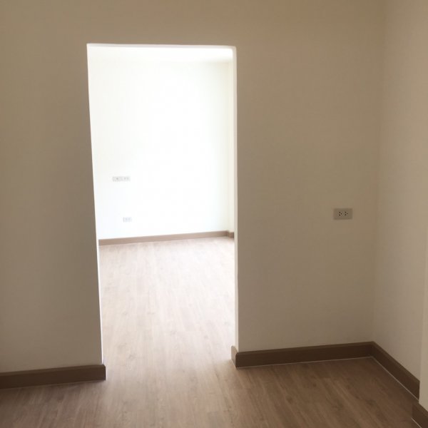 Property image - gallery 13