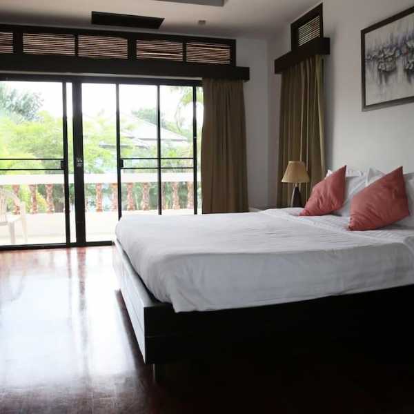 Property image - gallery 9