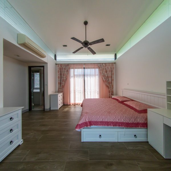 Property image - gallery 28