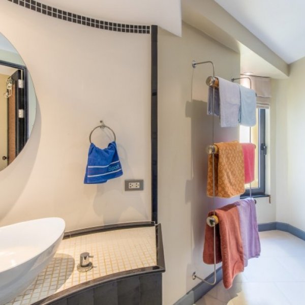 Property image - gallery 9