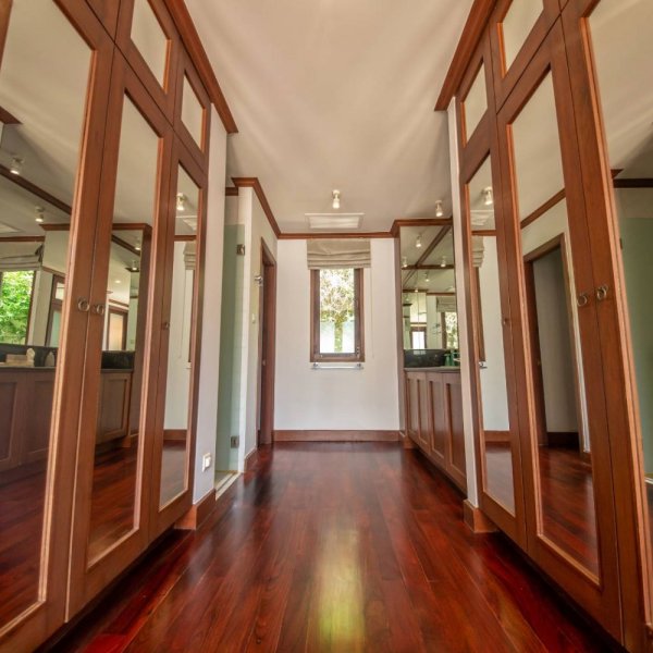 Property image - gallery 29