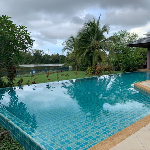 Property image - gallery 8