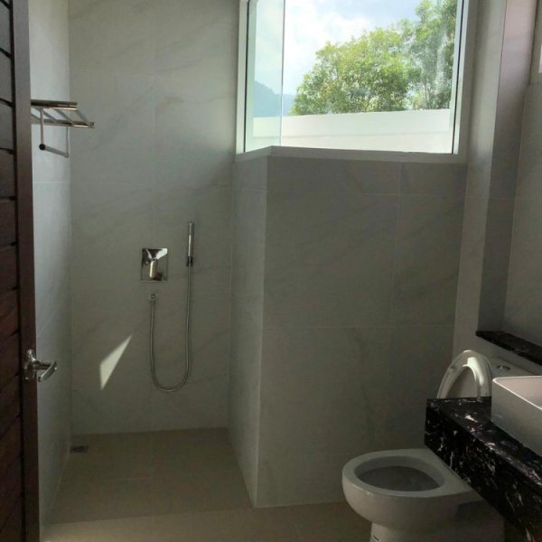 Property image - gallery 8