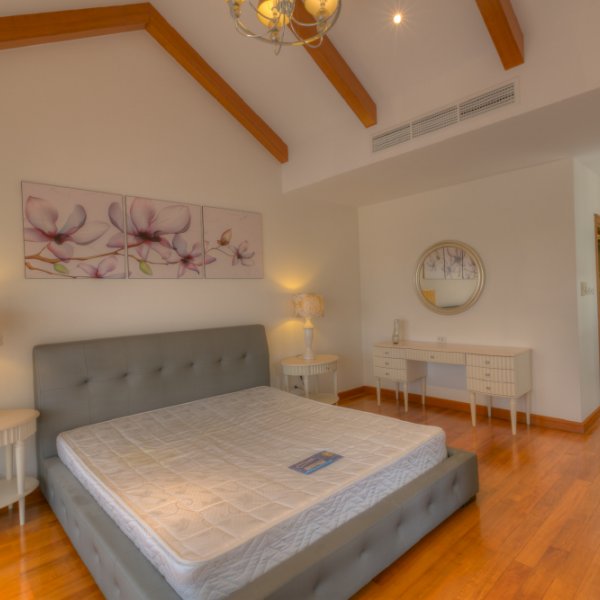 Property image - gallery 33