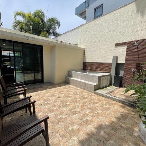 Property image - gallery 13