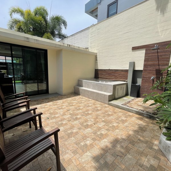 Property image - gallery 14