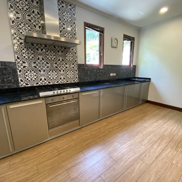 Property image - gallery 13