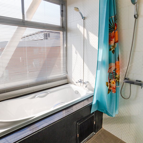 Property image - gallery 29