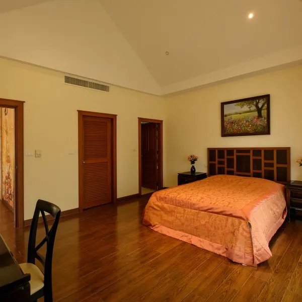 Property image - gallery 39