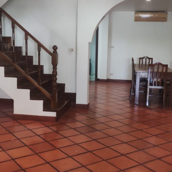 Property image - gallery 6