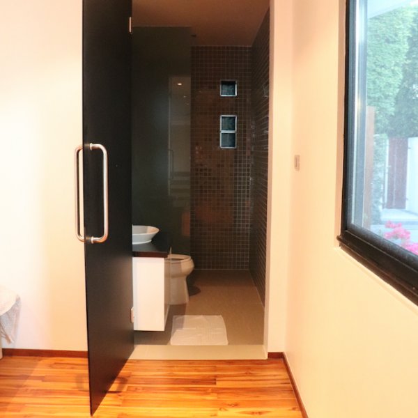 Property image - gallery 8