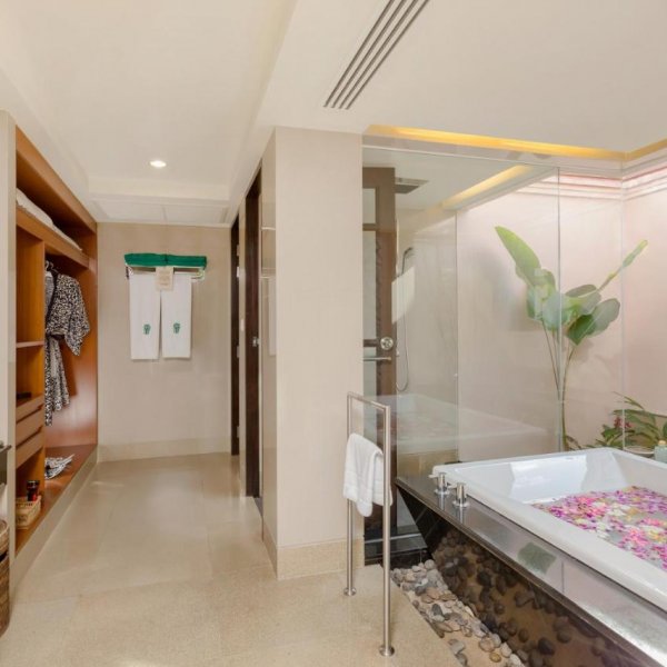 Property image - gallery 11