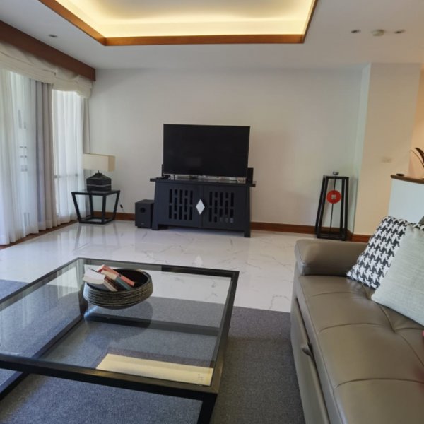 Property image - gallery 9