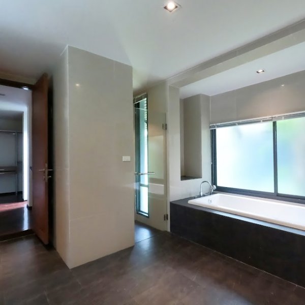Property image - gallery 11