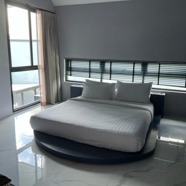 Property image - gallery 11