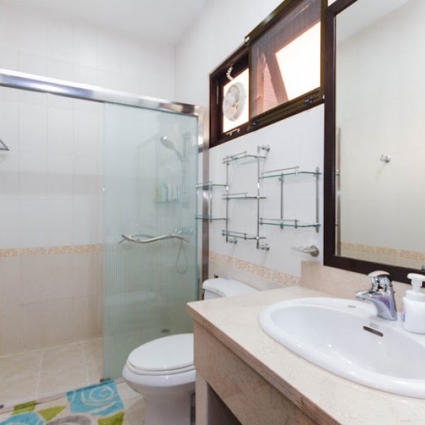 Property image - gallery 13