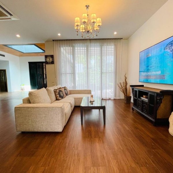 Property image - gallery 13