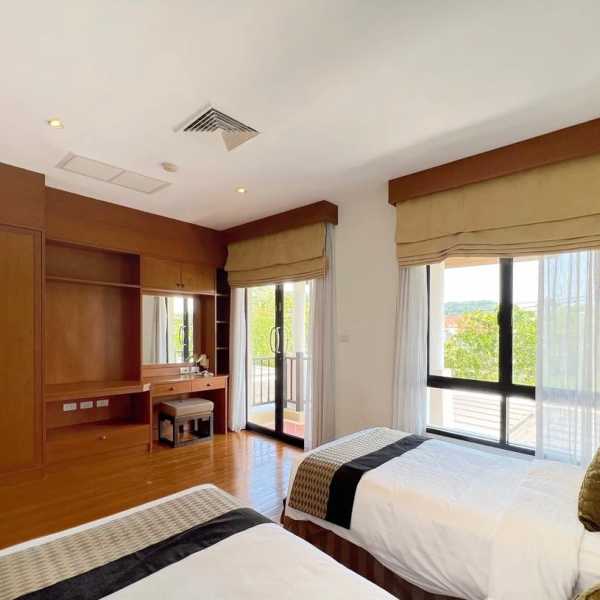 Property image - gallery 13