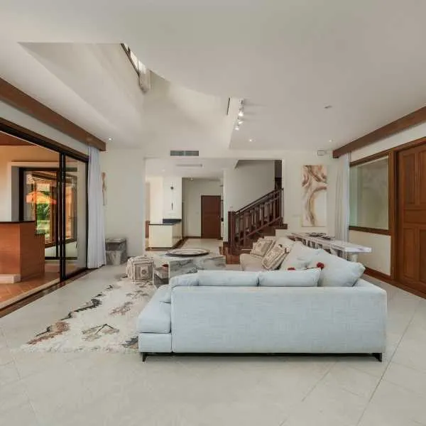 Property image - gallery 11