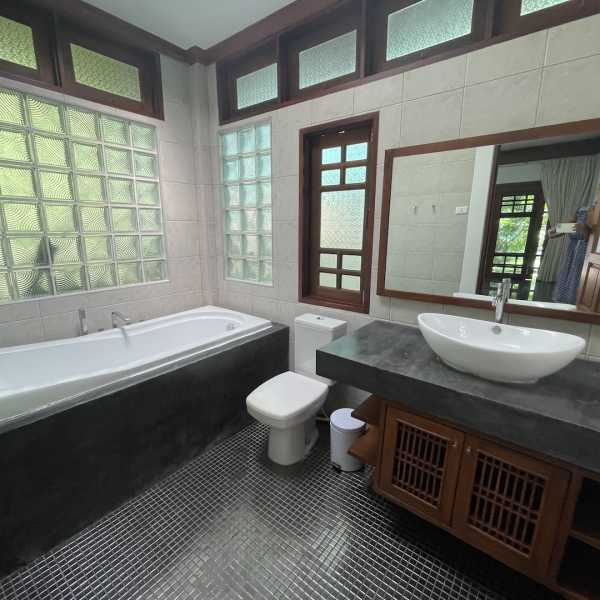 Property image - gallery 13