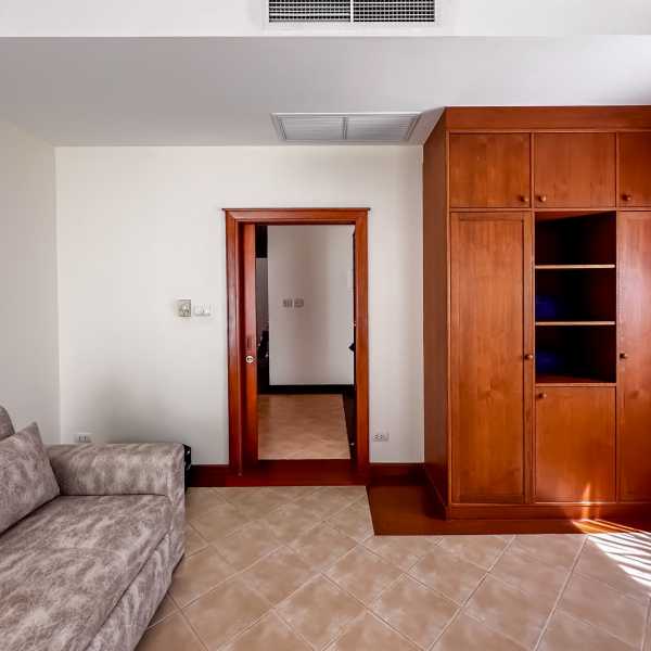 Property image - gallery 11