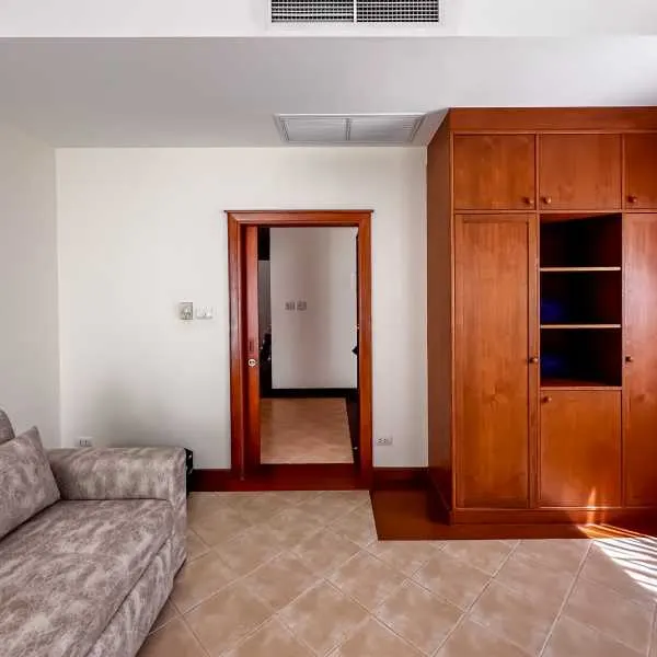 Property image - gallery 11