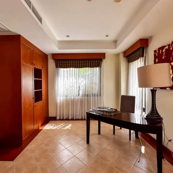 Property image - gallery 9