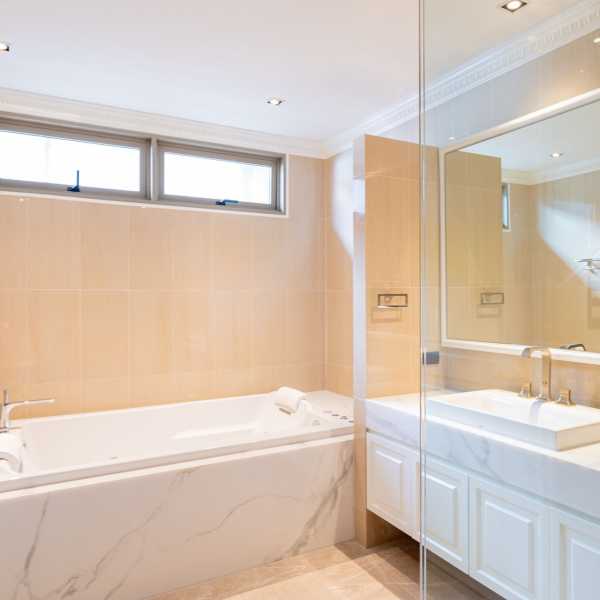 Property image - gallery 11