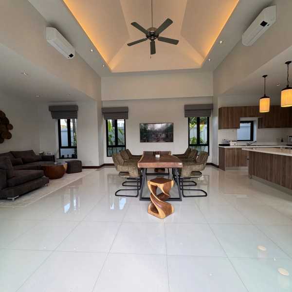 Property image - gallery 9